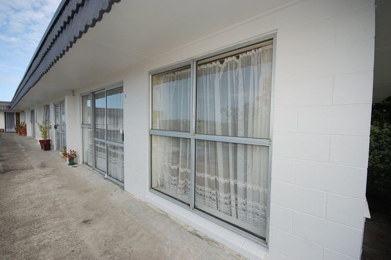 Photo of property in 19a/8 Verbena Road, Birkdale, Auckland, 0626