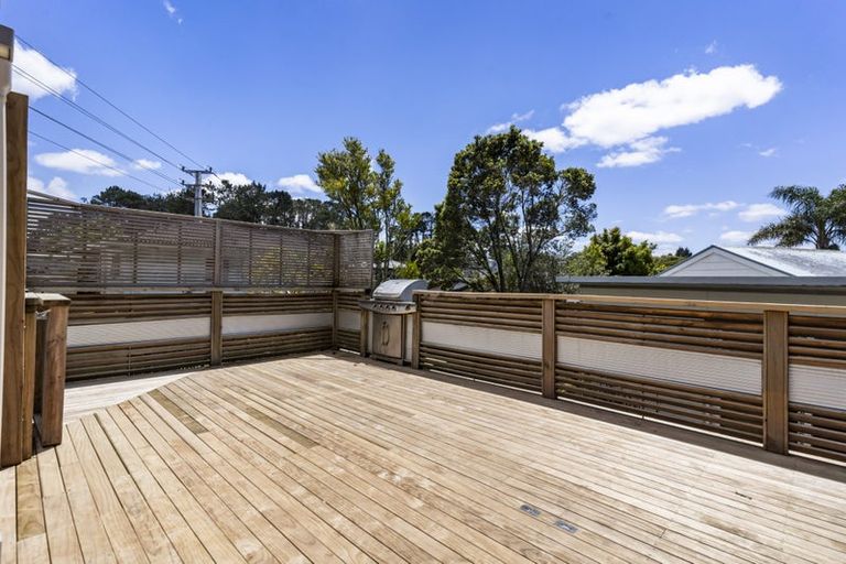 Photo of property in 2/20 Helena Street, Massey, Auckland, 0614