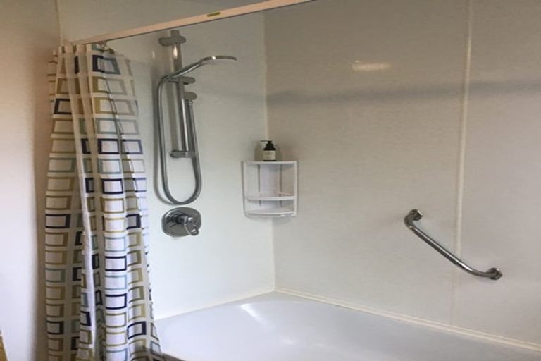 Photo of property in 4/84 Freyberg Street, Lyall Bay, Wellington, 6022