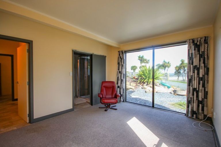 Photo of property in 57 Petley Road, Paparoa, 0571