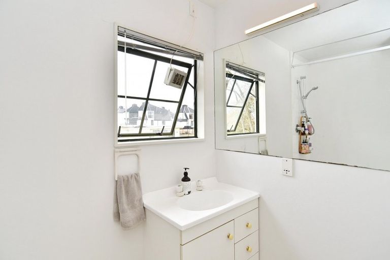 Photo of property in 7 Gracefield Avenue, Christchurch Central, Christchurch, 8013