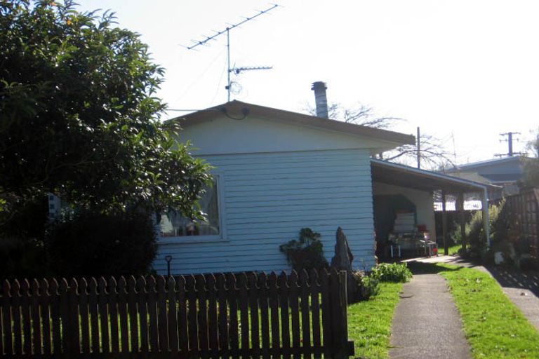 Photo of property in 71 Woodward Street East, Featherston, 5710