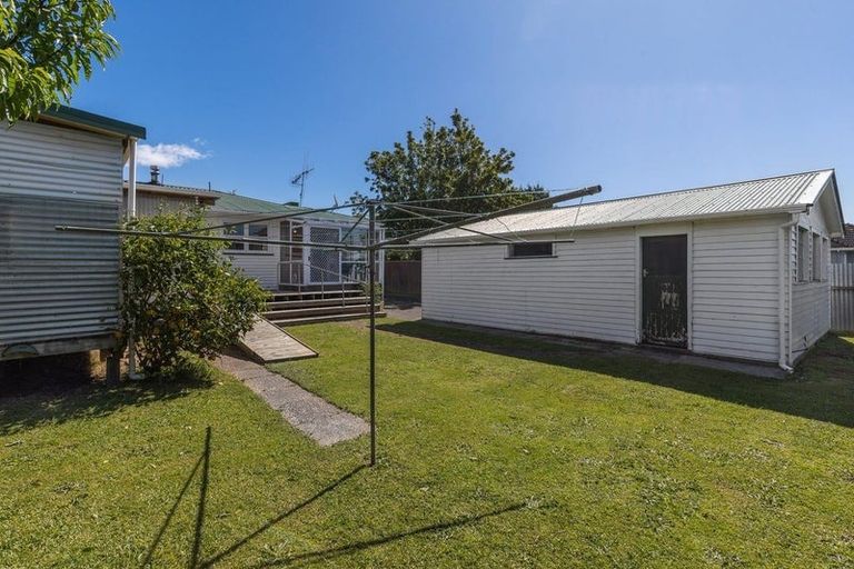 Photo of property in 3 Marlborough Street, Levin, 5510