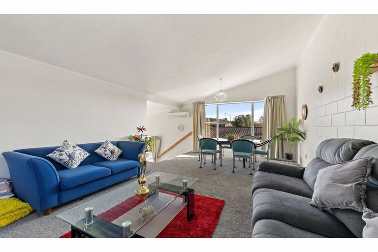 Photo of property in 61 Landsdowne Terrace, Cashmere, Christchurch, 8022