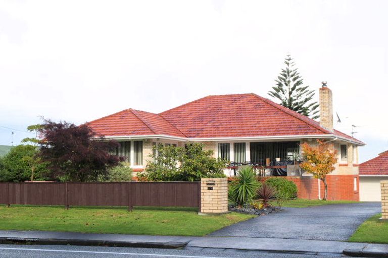 Photo of property in 2/59 Cook Street, Howick, Auckland, 2014