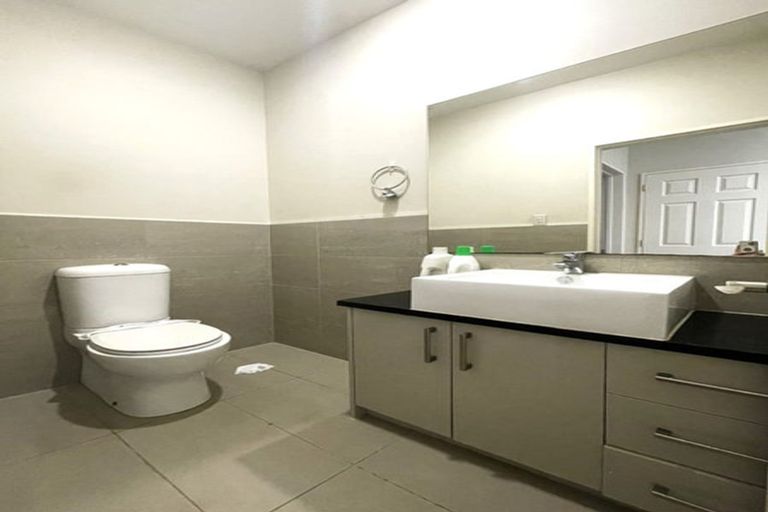 Photo of property in 105 Laurel Oak Drive, Schnapper Rock, Auckland, 0632