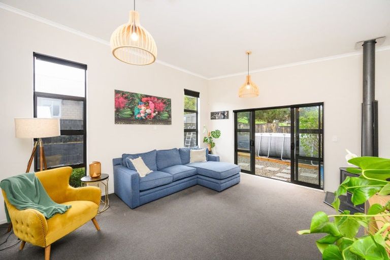 Photo of property in 18 Galea Grove, Kelvin Grove, Palmerston North, 4414