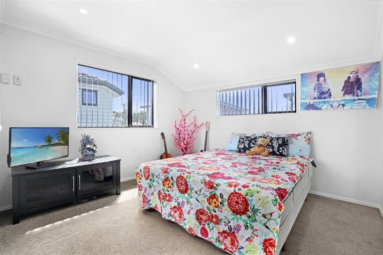 Photo of property in 109a Gray Avenue, Mangere East, Auckland, 2024