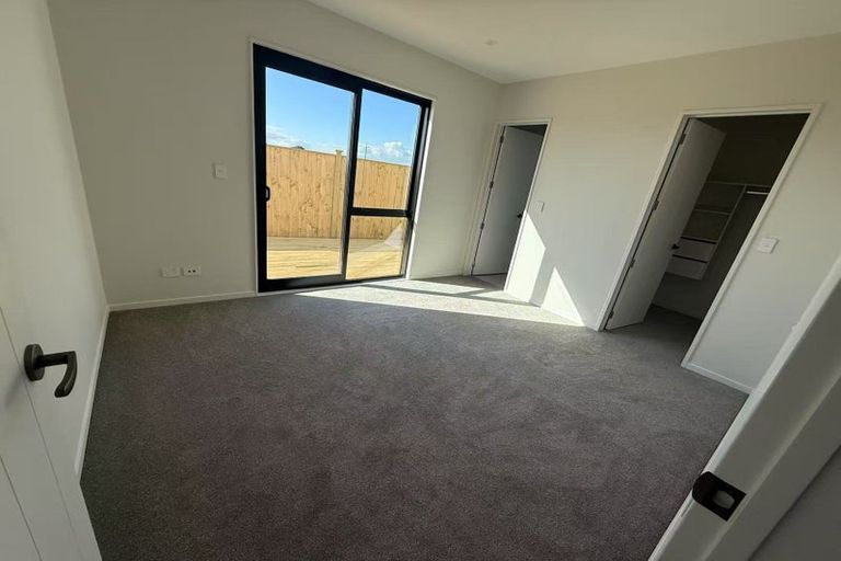Photo of property in 5 Ritetai Street, Clarks Beach, 2122