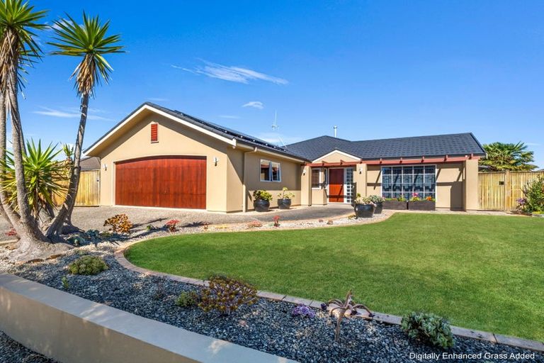 Photo of property in 3 Bouvardia Avenue, Milson, Palmerston North, 4414