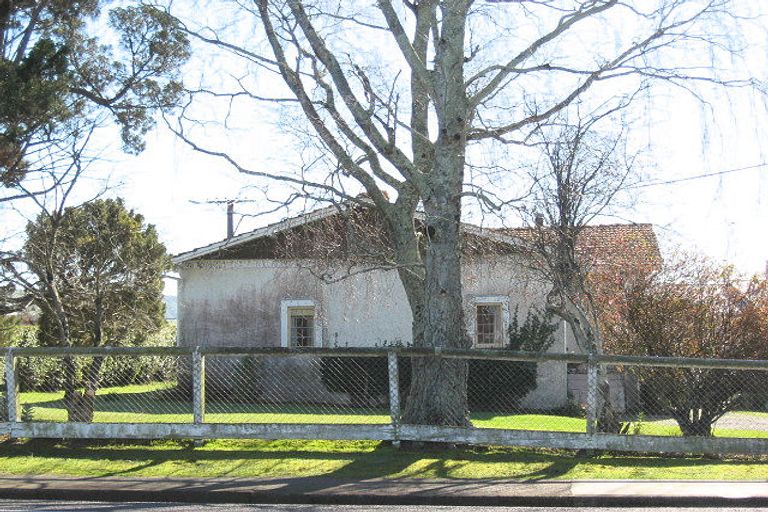 Photo of property in 12 Saint Marys Road, Waipukurau, 4200