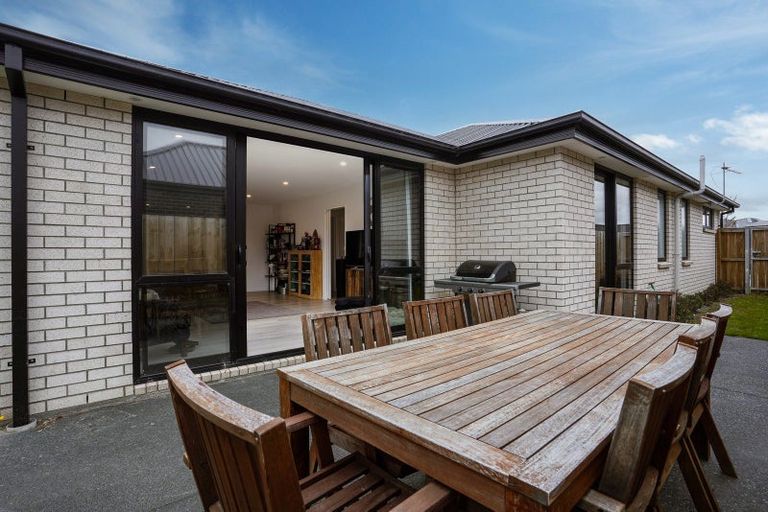 Photo of property in 31 Borthwick Street, Belfast, Christchurch, 8051