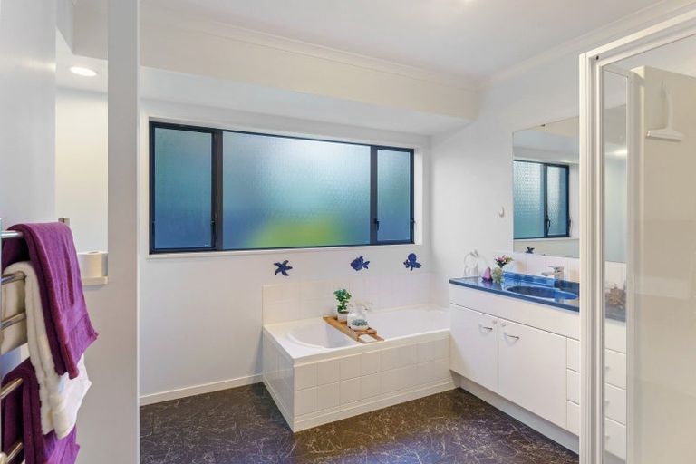 Photo of property in 36 College Drive, Paraparaumu, 5032