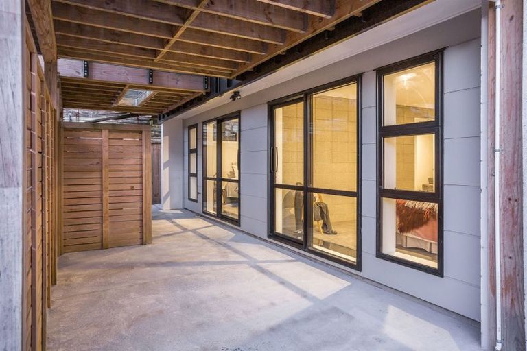 Photo of property in 1/356 Karori Road, Karori, Wellington, 6012