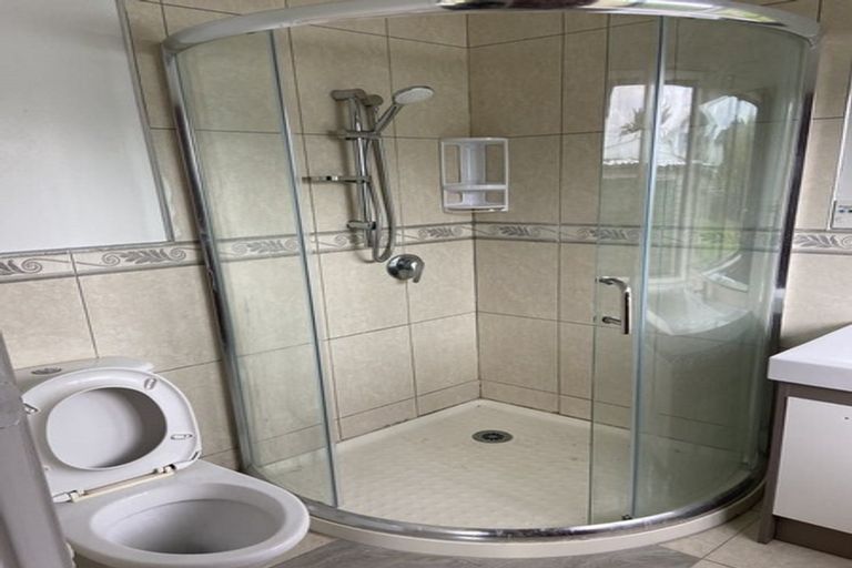 Photo of property in 3 Pedersen Place, Bucklands Beach, Auckland, 2012