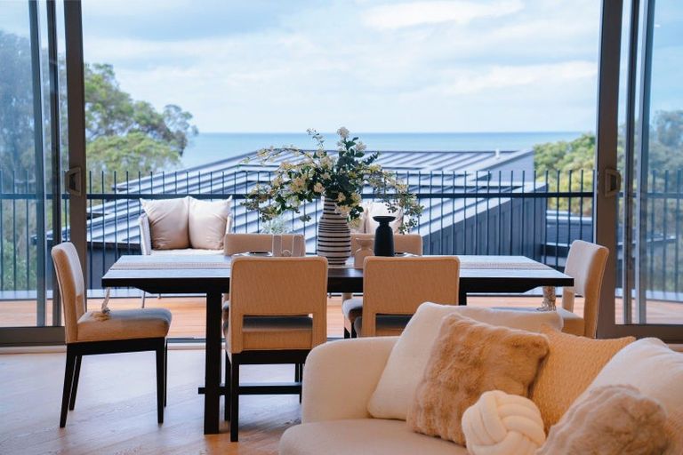 Photo of property in 61a Churchill Road, Murrays Bay, Auckland, 0630