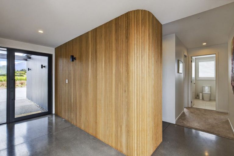 Photo of property in 589 Kent Road, Korito, New Plymouth, 4371