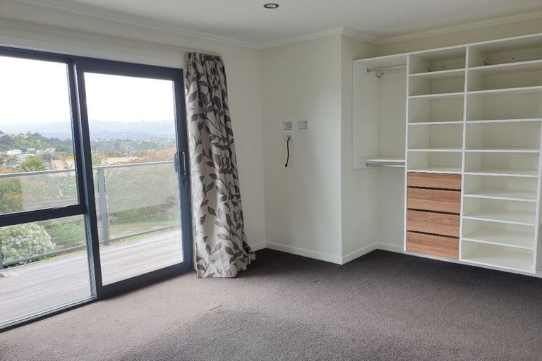 Photo of property in 20 Parkinson Close, Whitby, Porirua, 5024