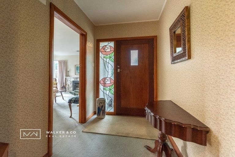 Photo of property in 8 York Avenue, Heretaunga, Upper Hutt, 5018