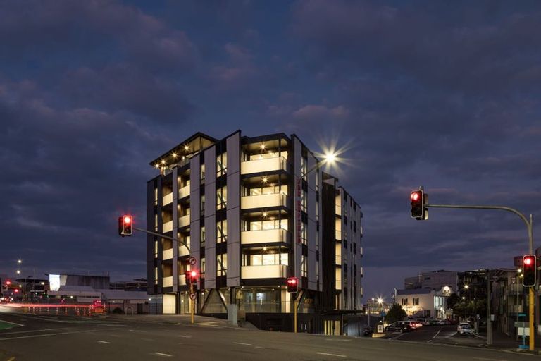 Photo of property in 6d William Roberts Road, Pakuranga, Auckland, 2010