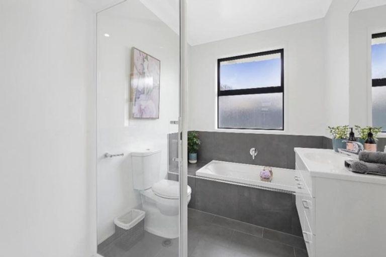 Photo of property in 9 Ragley Way, Rolleston, 7615