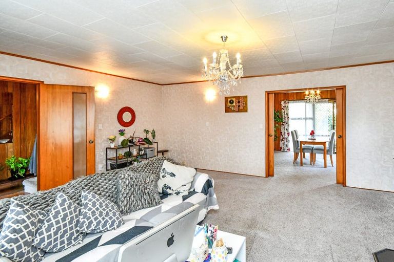 Photo of property in 17 Justamere Place, Weymouth, Auckland, 2103