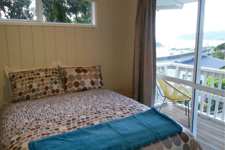 Photo of property in 14b Kahu Road, Paremata, Porirua, 5024
