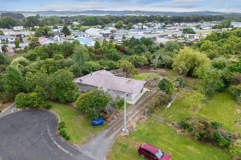 Photo of property in 3 Mcvicar Street, Tuatapere, 9620