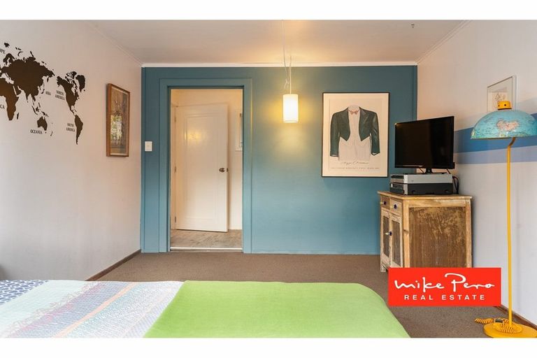 Photo of property in 258 Shaw Road, Titirangi, Auckland, 0604