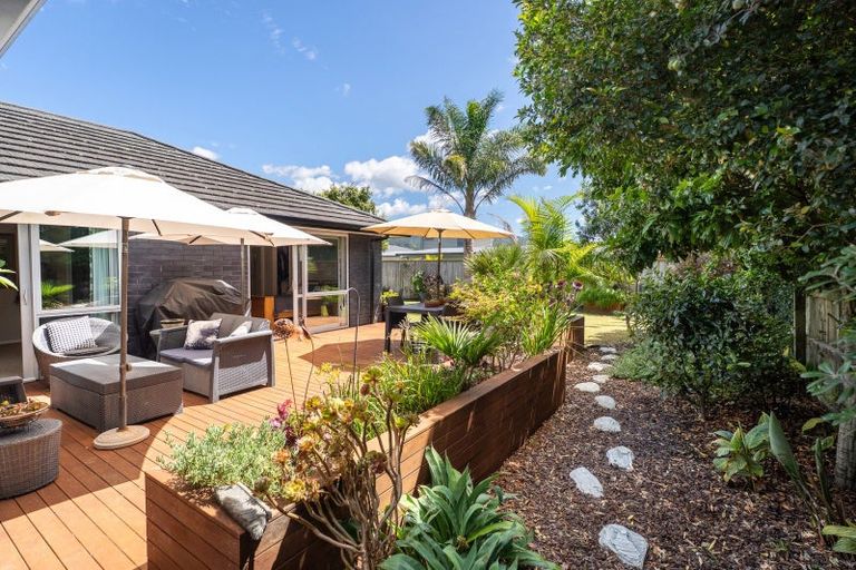 Photo of property in 21 Debenham Drive, Whitianga, 3510