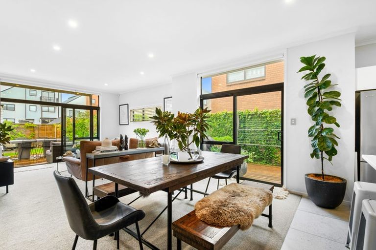 Photo of property in 5 Mapou Road, Hobsonville, Auckland, 0616