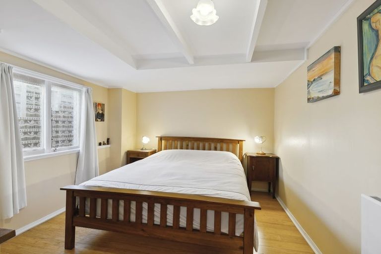 Photo of property in 159 Sutherland Road, Lyall Bay, Wellington, 6022