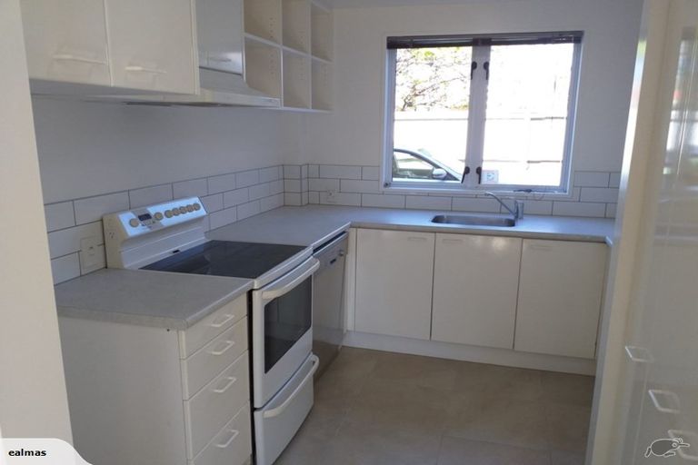 Photo of property in 5/49 Champion Street, Edgeware, Christchurch, 8013