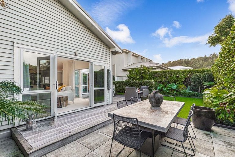 Photo of property in 18 Kensington Drive, Orewa, 0931