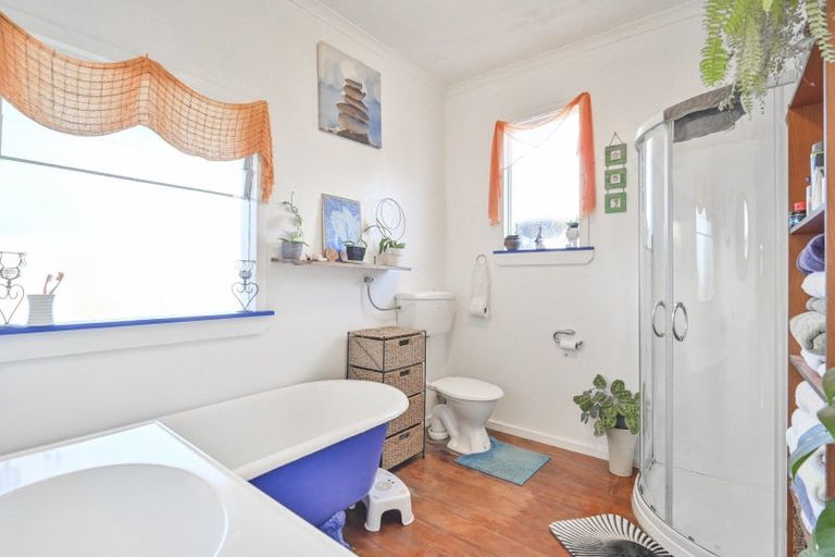 Photo of property in 6 Railway Road, Whakatu, Hastings, 4102