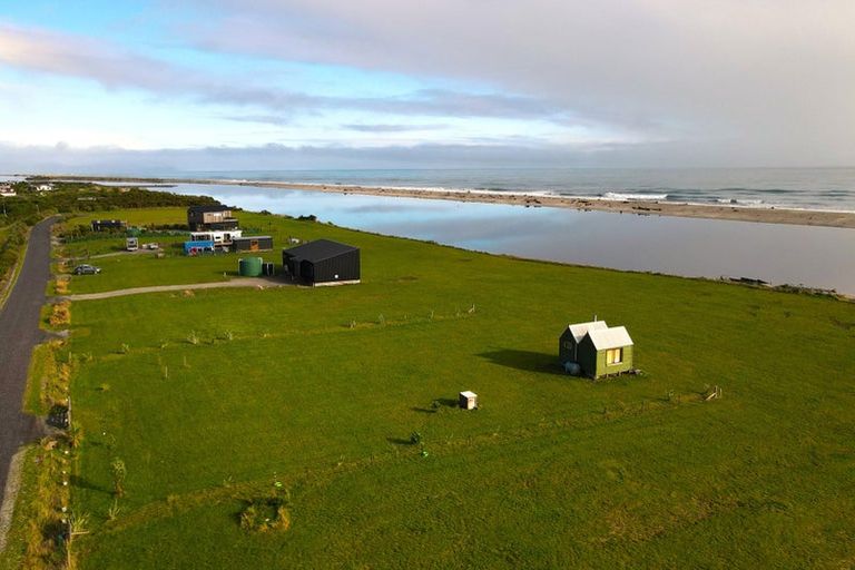 Photo of property in 25 Fox Moth Drive, Haast, 7886