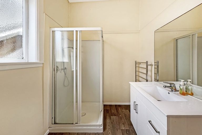 Photo of property in 17 Hankey Street, Mount Cook, Wellington, 6011