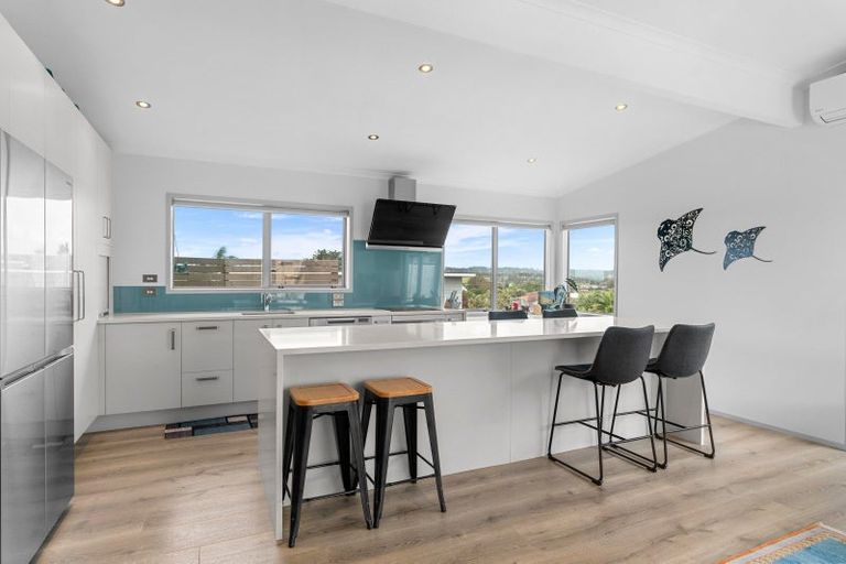 Photo of property in 6a Takahe Place, Mangawhai, 0505