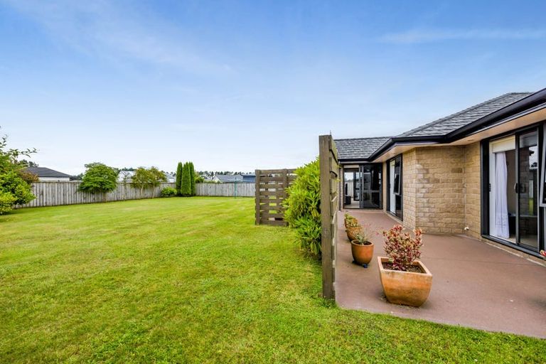 Photo of property in 12 Mercade Close, Stratford, 4332