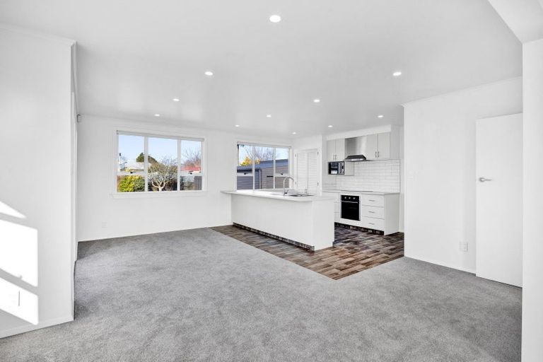 Photo of property in 28 Hunter Street, Hawera, 4610