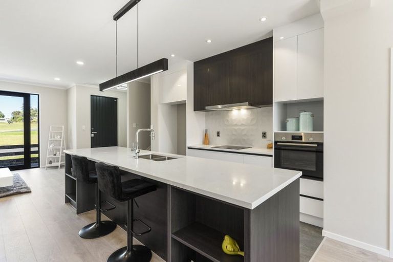 Photo of property in 9 Lark Lane, Whitford, 2571