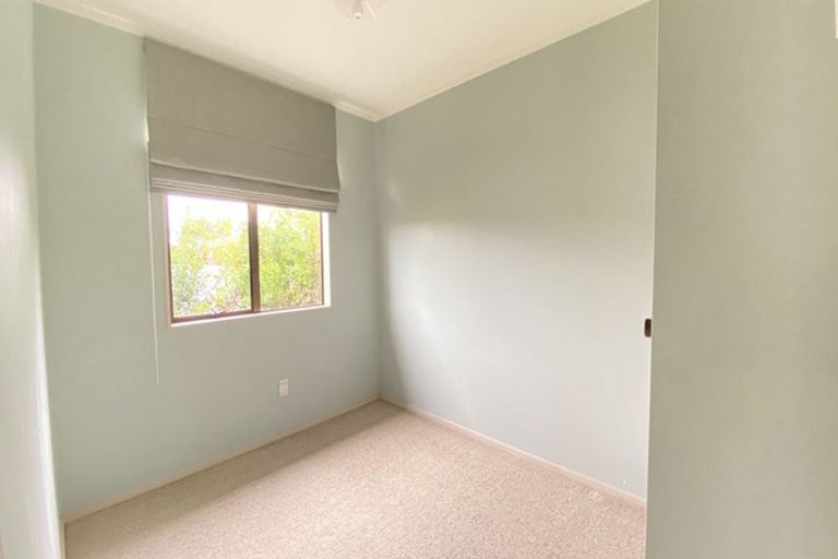 Photo of property in 16 Seabrook Avenue, New Lynn, Auckland, 0600