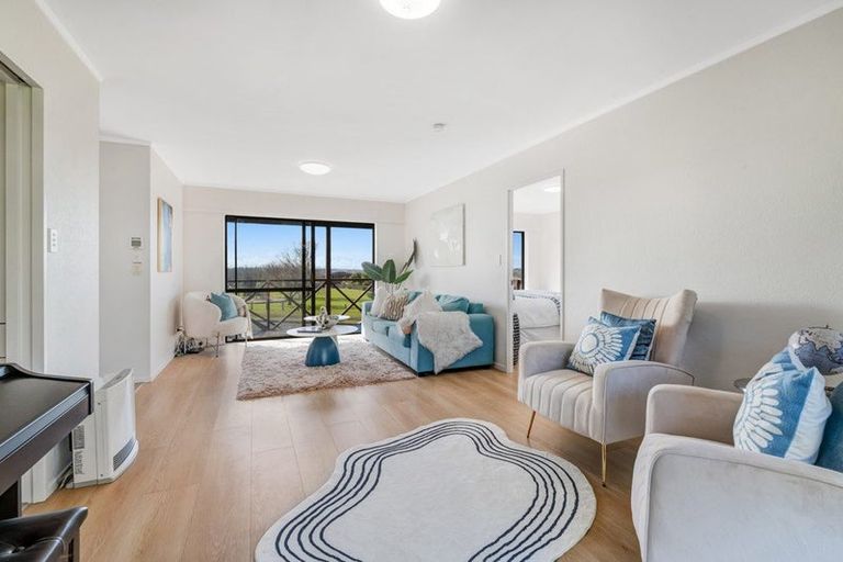 Photo of property in 24 Bronzewing Terrace, Unsworth Heights, Auckland, 0632