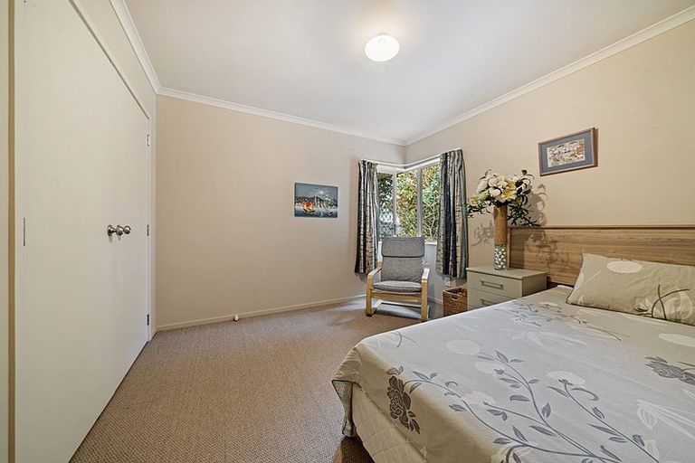 Photo of property in 8a Sandspit Road, Waiuku, 2123