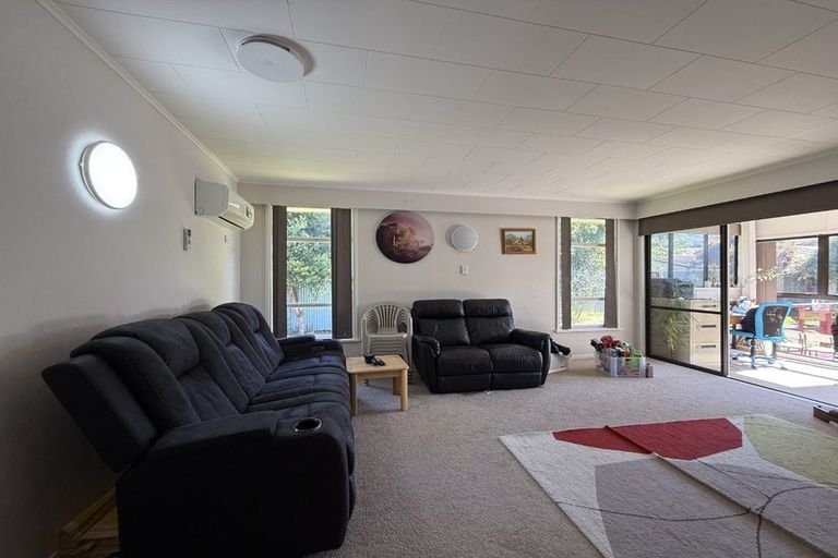 Photo of property in 26 Riversdale Road, Clouston Park, Upper Hutt, 5018