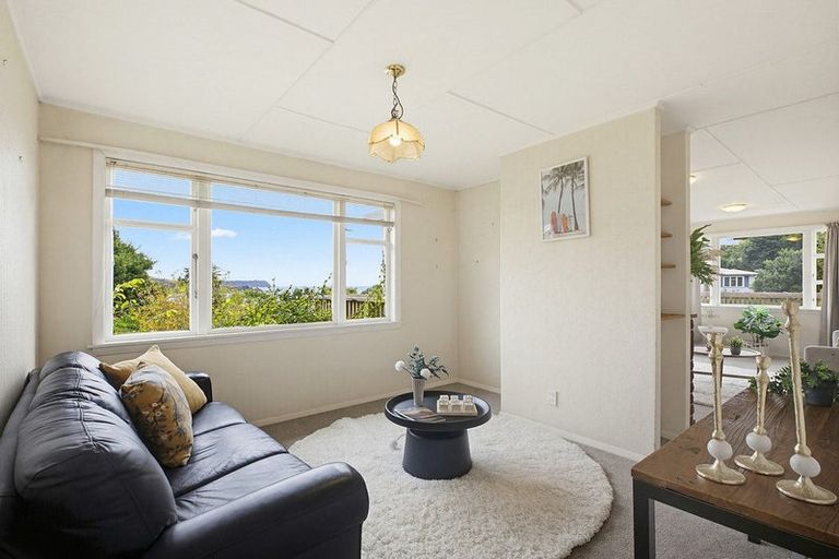 Photo of property in 44 Acheron Road, Paremata, Porirua, 5026