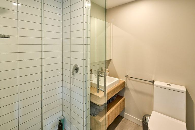 Photo of property in Pinnacle On Victoria, 160 Victoria Street, Te Aro, Wellington, 6011