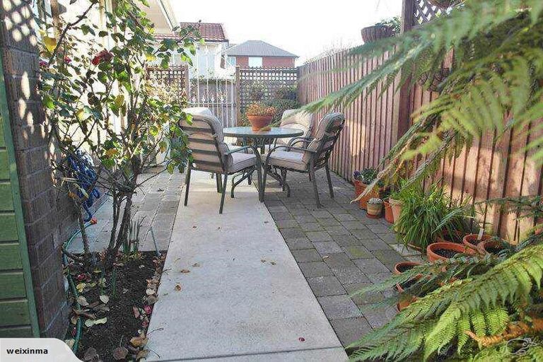 Photo of property in 2/8 Peverel Street, Riccarton, Christchurch, 8011