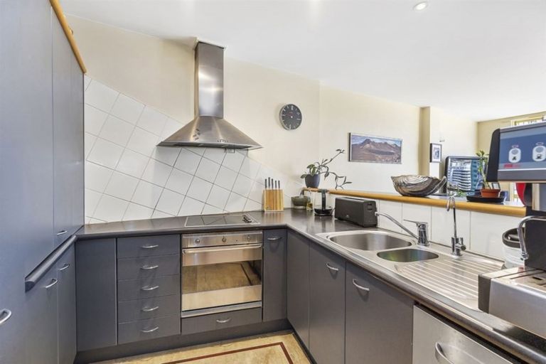 Photo of property in Sirocco Apartments, 818/8u Church Street, Wellington Central, Wellington, 6011