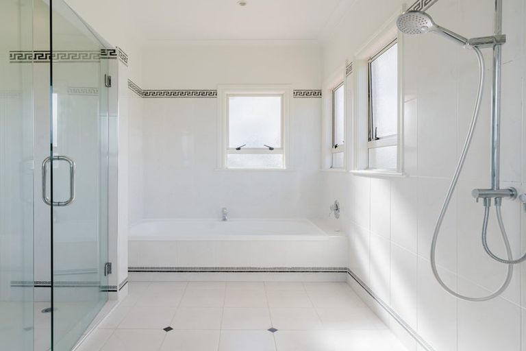 Photo of property in 170 Foster Road, Temple View, Hamilton, 3290